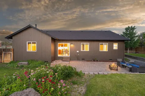 15920 SW Twin Lakes Road Powell Butte OR 97753
