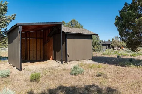 15920 SW Twin Lakes Road Powell Butte OR 97753