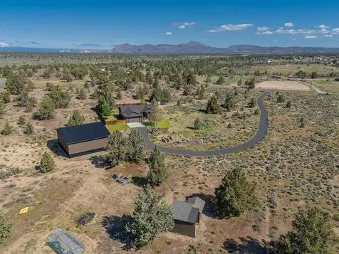 15920 SW Twin Lakes Road Powell Butte OR 97753