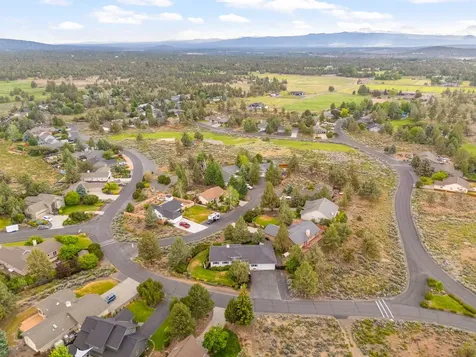 64839 Starwood Drive Bend OR 97703