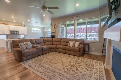 1144 NE Henry Drive Prineville OR 97754