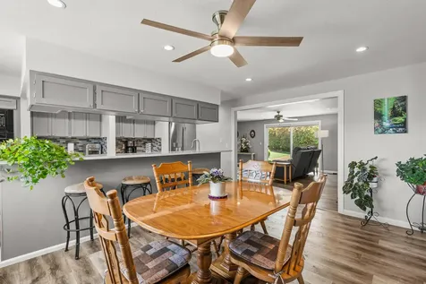 723 Pierce Road Medford OR 97504
