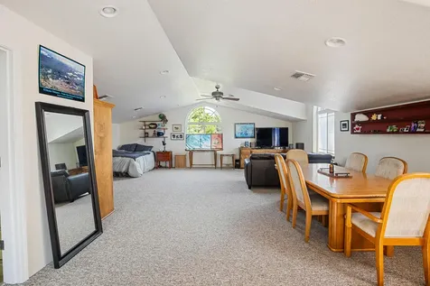 737 SE M Street Grants Pass OR 97526
