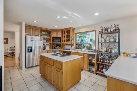 737 SE M Street Grants Pass OR 97526