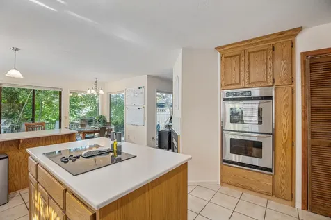 737 SE M Street Grants Pass OR 97526
