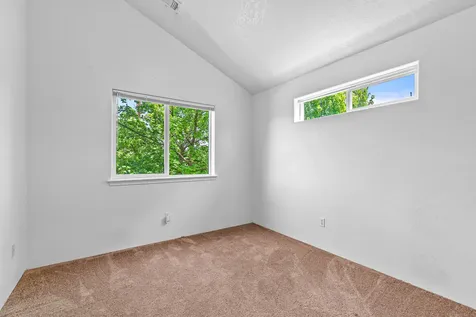 411 N Mountain Avenue Ashland OR 97520