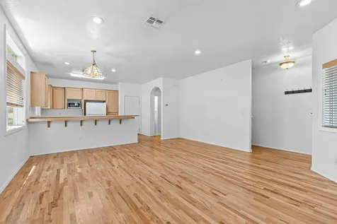 411 N Mountain Avenue Ashland OR 97520