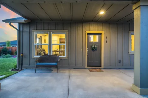 4847 SW Zenith Avenue Redmond OR 97756