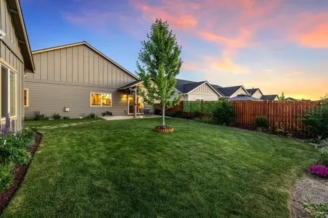 4847 SW Zenith Avenue Redmond OR 97756