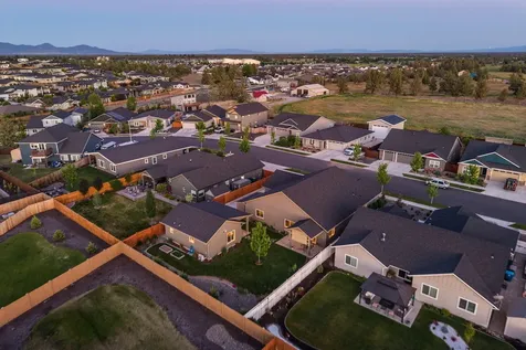 4847 SW Zenith Avenue Redmond OR 97756