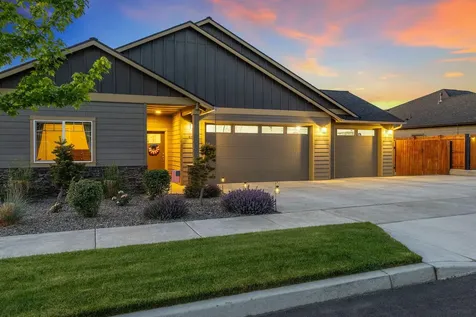 4847 SW Zenith Avenue Redmond OR 97756