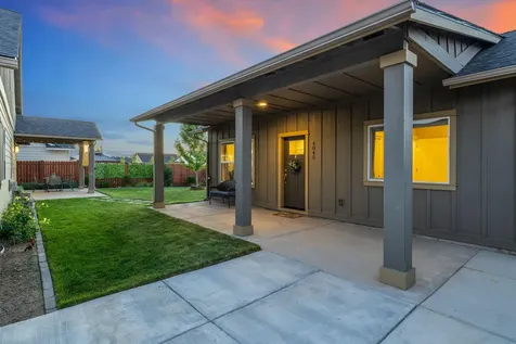 4847 SW Zenith Avenue Redmond OR 97756