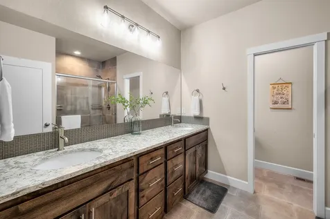 4847 SW Zenith Avenue Redmond OR 97756