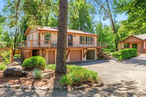 360 Park Drive Shady Cove OR 97539