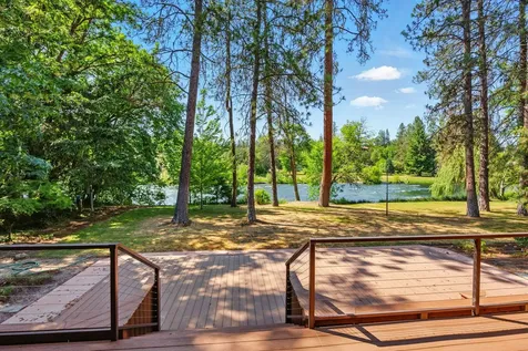 360 Park Drive Shady Cove OR 97539