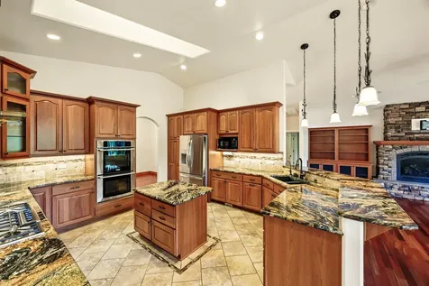 360 Park Drive Shady Cove OR 97539