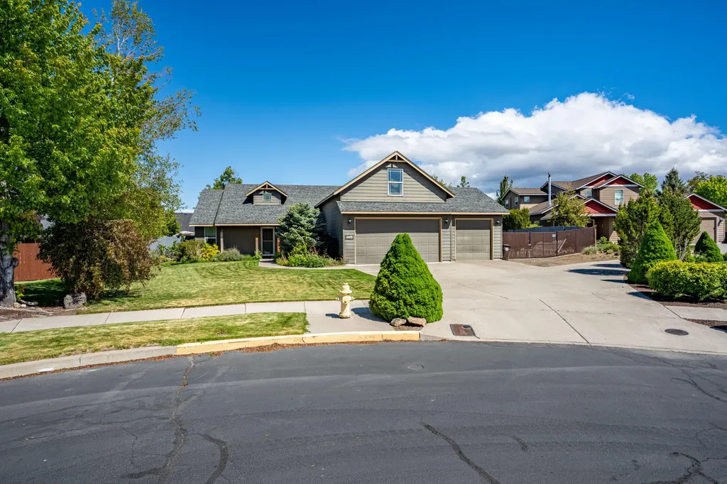 2144 NW Spruce Court Redmond OR 97756