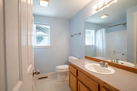 2144 NW Spruce Court Redmond OR 97756