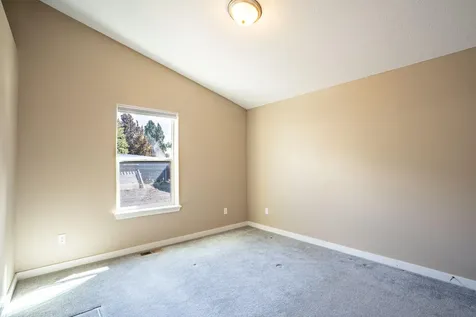 2144 NW Spruce Court Redmond OR 97756