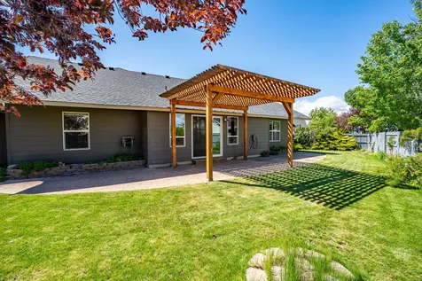 2144 NW Spruce Court Redmond OR 97756