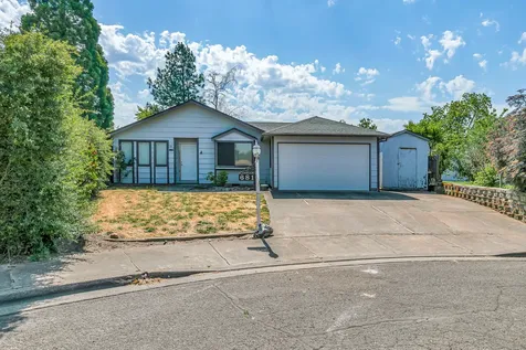 681 Farnsworth Drive Central Point OR 97502