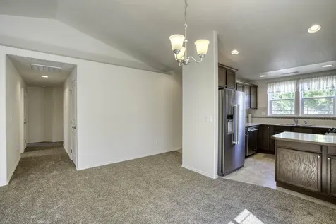 3144 SW Cascade Avenue Redmond OR 97756