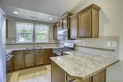 3144 SW Cascade Avenue Redmond OR 97756