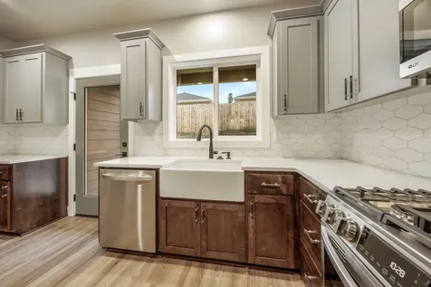 332 Randy Street Ashland OR 97520