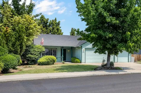 1545 NW Spruce Place Redmond OR 97756