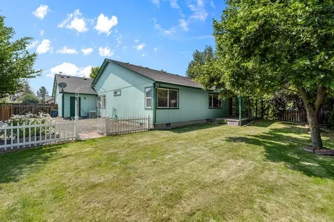 1545 NW Spruce Place Redmond OR 97756