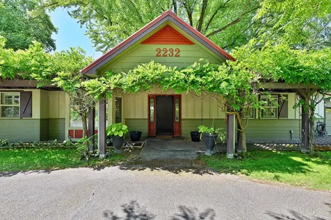 2232 Dellwood Avenue Medford OR 97504