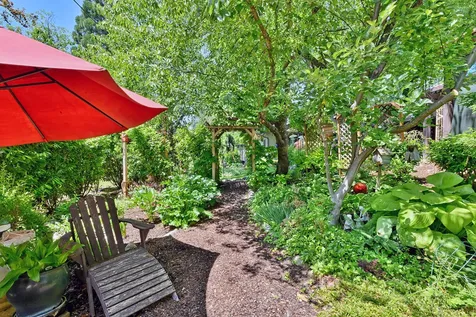 2232 Dellwood Avenue Medford OR 97504