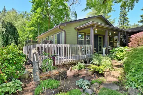 2232 Dellwood Avenue Medford OR 97504