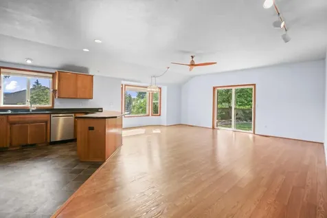 2937 Farmington Avenue Medford OR 97504