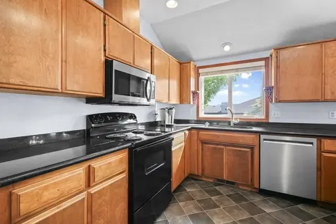 2937 Farmington Avenue Medford OR 97504