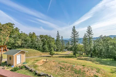 505 Wren Ridge Drive Eagle Point OR 97524