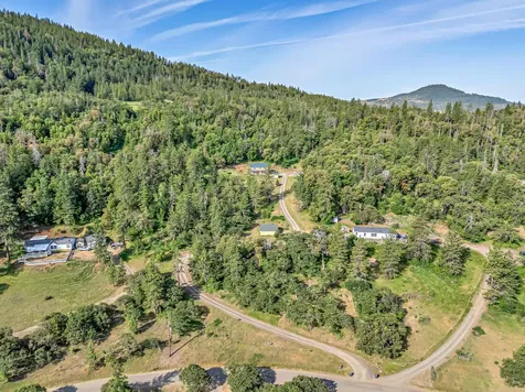 505 Wren Ridge Drive Eagle Point OR 97524