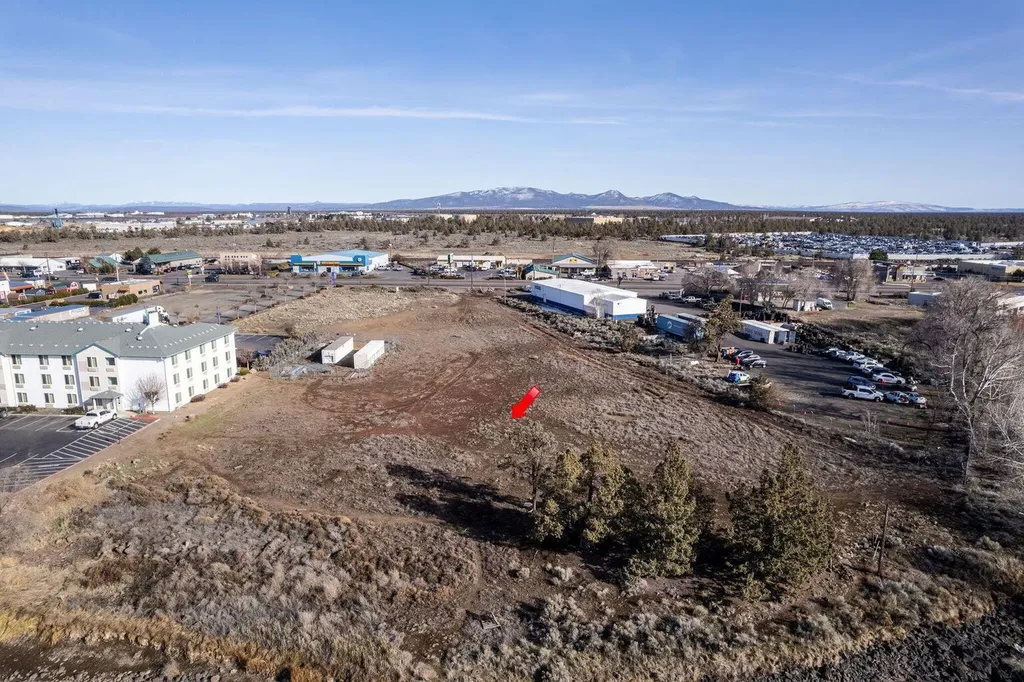 2285 S Highway 97 Redmond OR 97756
