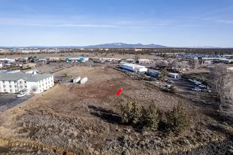 2285 S Highway 97 Redmond OR 97756
