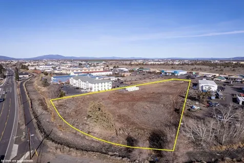 2285 S Highway 97 Redmond OR 97756
