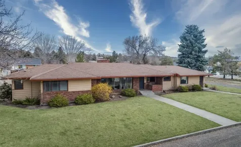 640 NE B Street Madras OR 97741