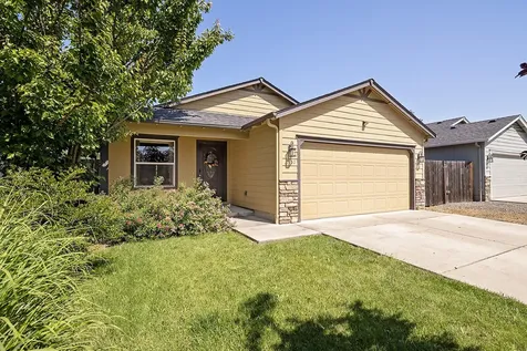 1157 Peachwood Court Medford OR 97501