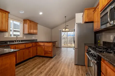 1157 Peachwood Court Medford OR 97501