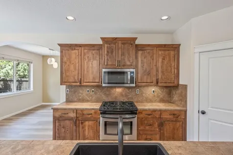63109 Dakota Drive Bend OR 97701