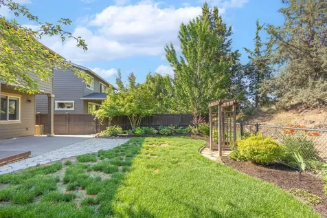 63109 Dakota Drive Bend OR 97701