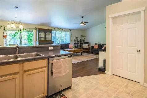 2201 SW Stonehedge Court Redmond OR 97756