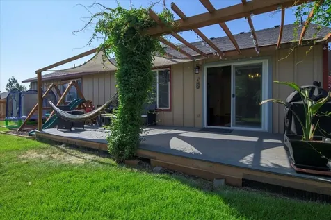 2201 SW Stonehedge Court Redmond OR 97756