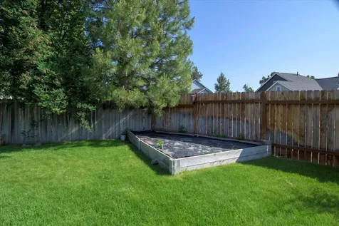2201 SW Stonehedge Court Redmond OR 97756