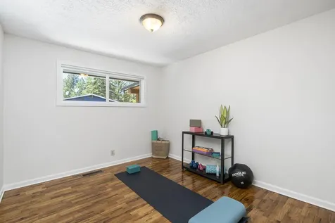 1231 NW 14th Street Bend OR 97703