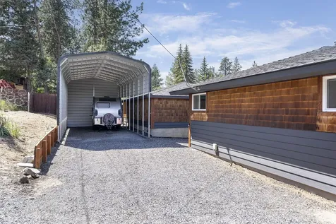 1231 NW 14th Street Bend OR 97703
